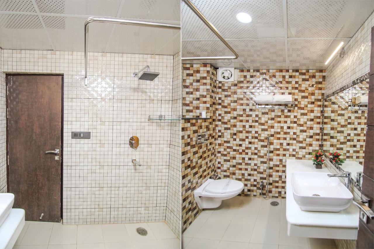 Moments Hotel Lucknow Exterior photo